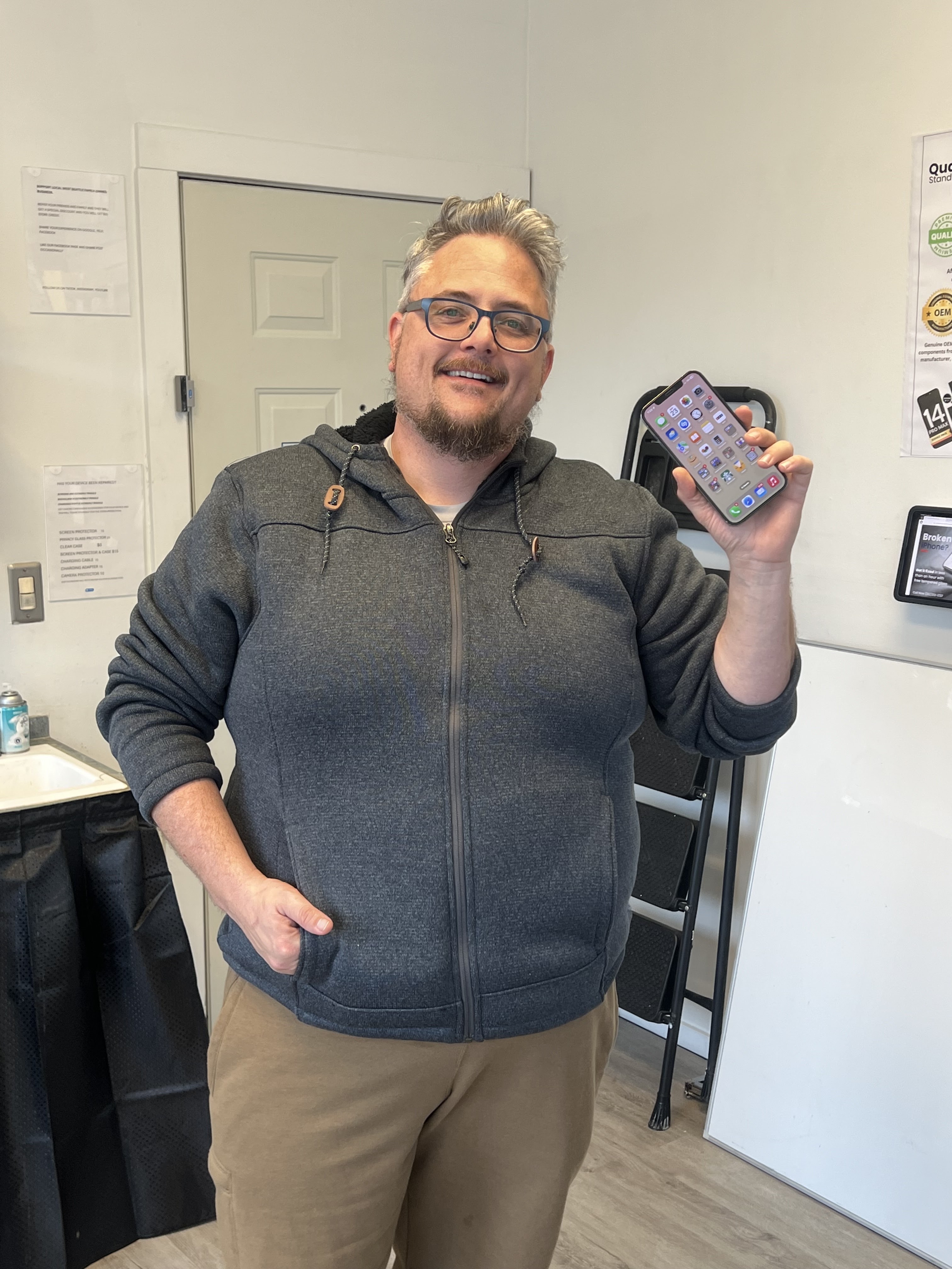 Customer review from West Seattle location - media-AF1QipNLGMIN8KKDWkrbjZISUVXVQq_yOE9p_tEK