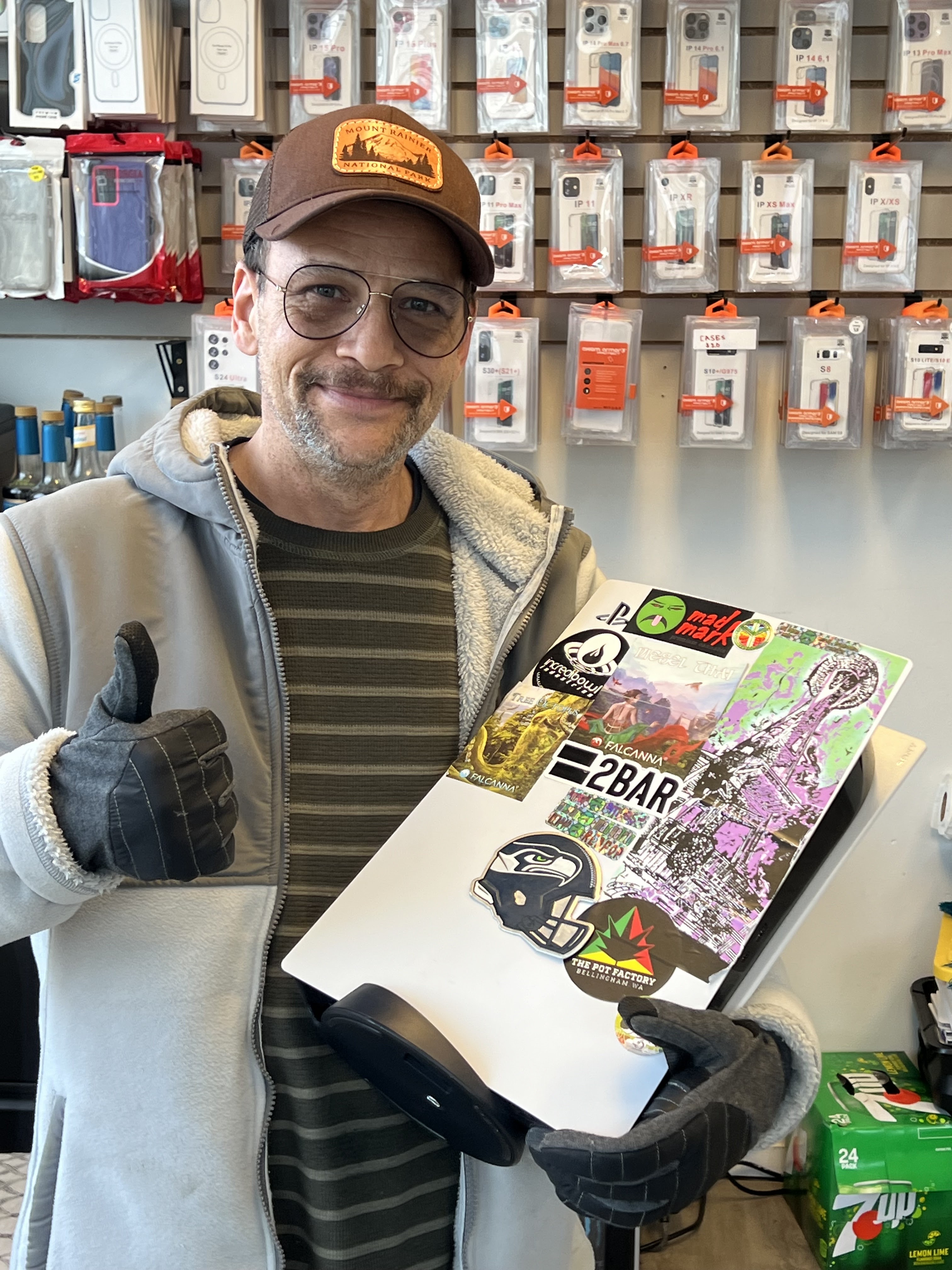 Customer review from West Seattle location - media-AF1QipNRZsgIEAVZgeBt2Towr2xrYkUO82Pyckw2